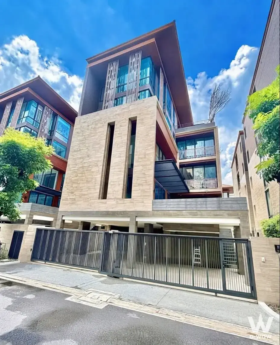 Sathorn-Yenakart area, near BTS Chong Nonsi and MRT Khlong Toei stations, Bangkok
