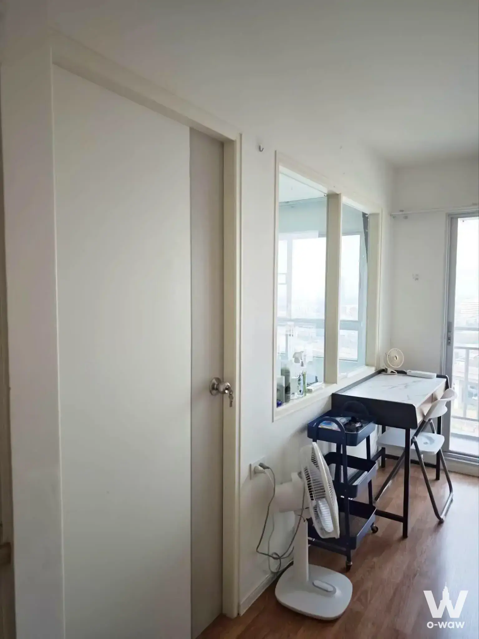 Condo with 1 bedroom for sale at Lumpini Ville Pattanakarn - Srinakarin Condominium — photo 3 of 5
