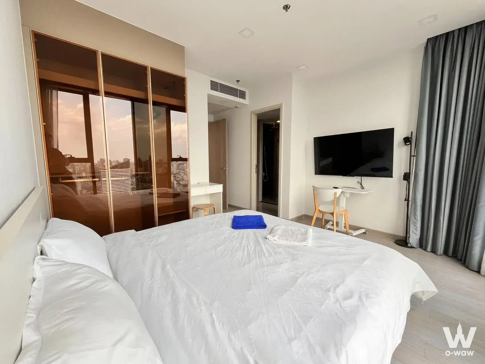 Condo with 2 bedrooms for rent at One9Five Asoke - Rama 9 — photo 3 of 5