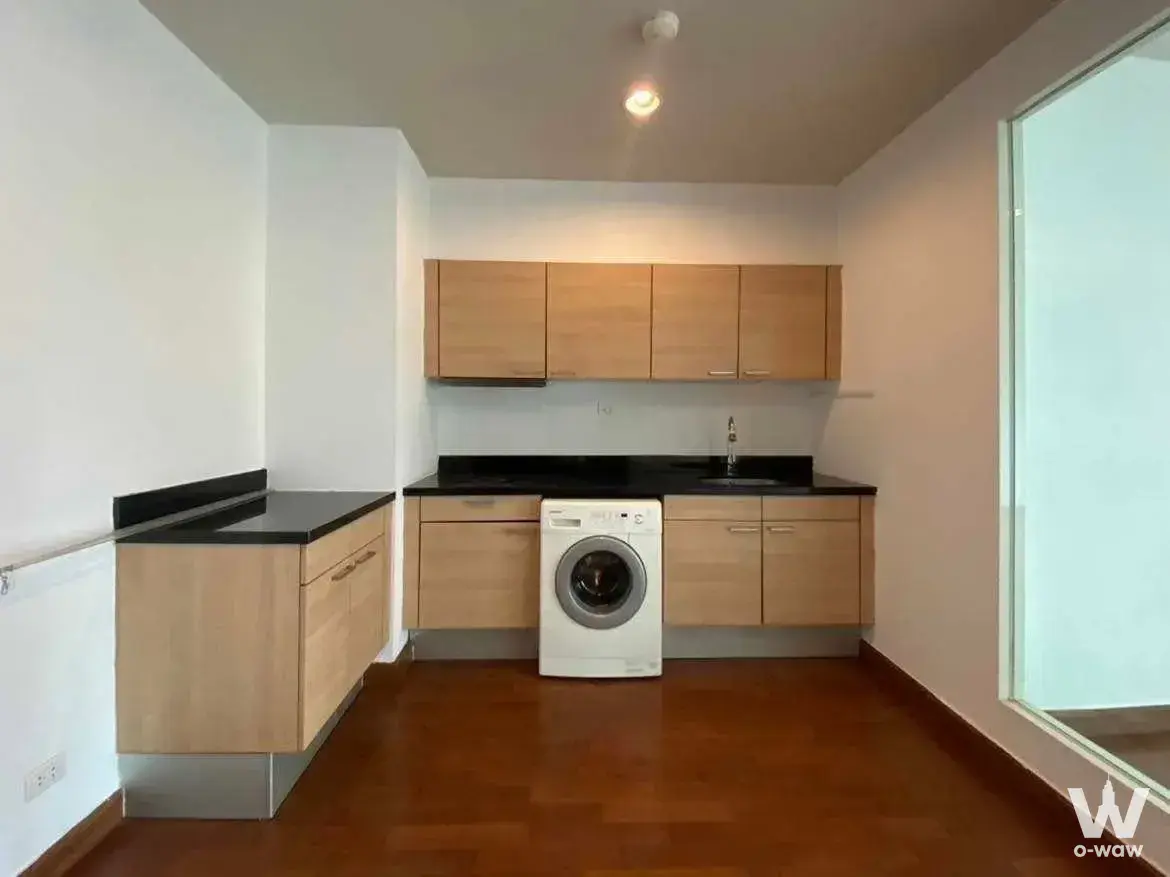 Condo with 1 bedroom for rent at The Address Chidlom — photo 2 of 4