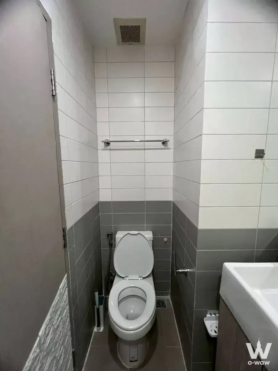 Condo with 1 bedroom for sale at Ideo Mobi Phaya Thai — photo 3 of 5