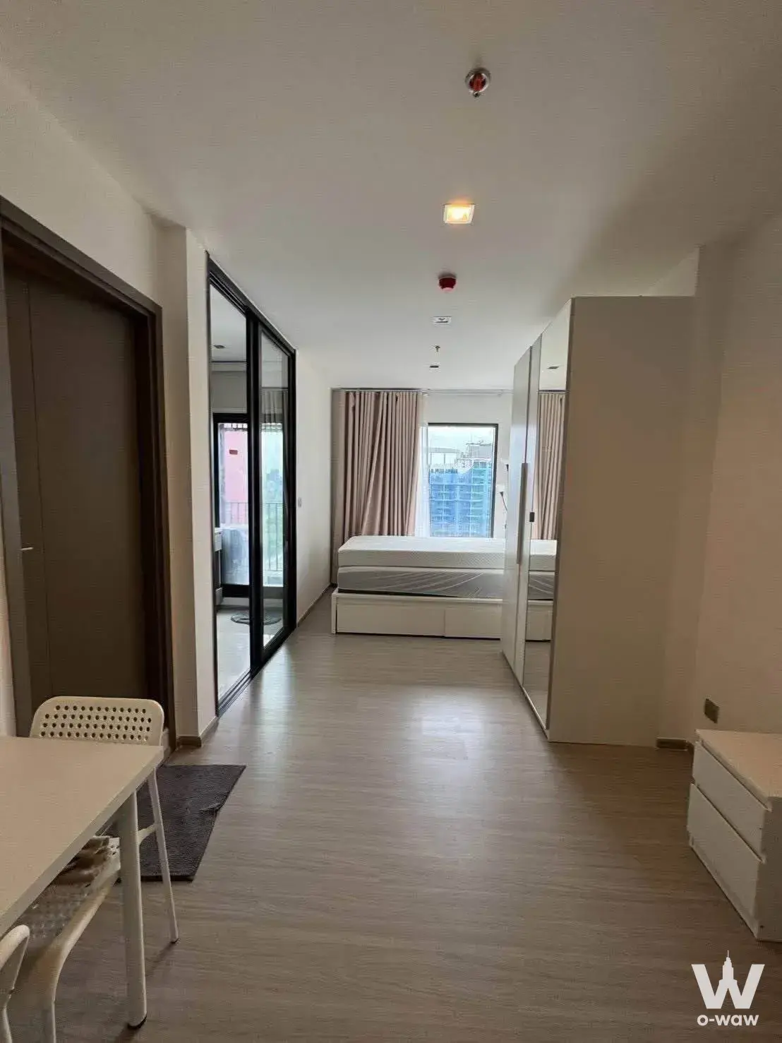 Condo with 1 bedroom for rent at Life Asoke Hype — photo 1 of 4