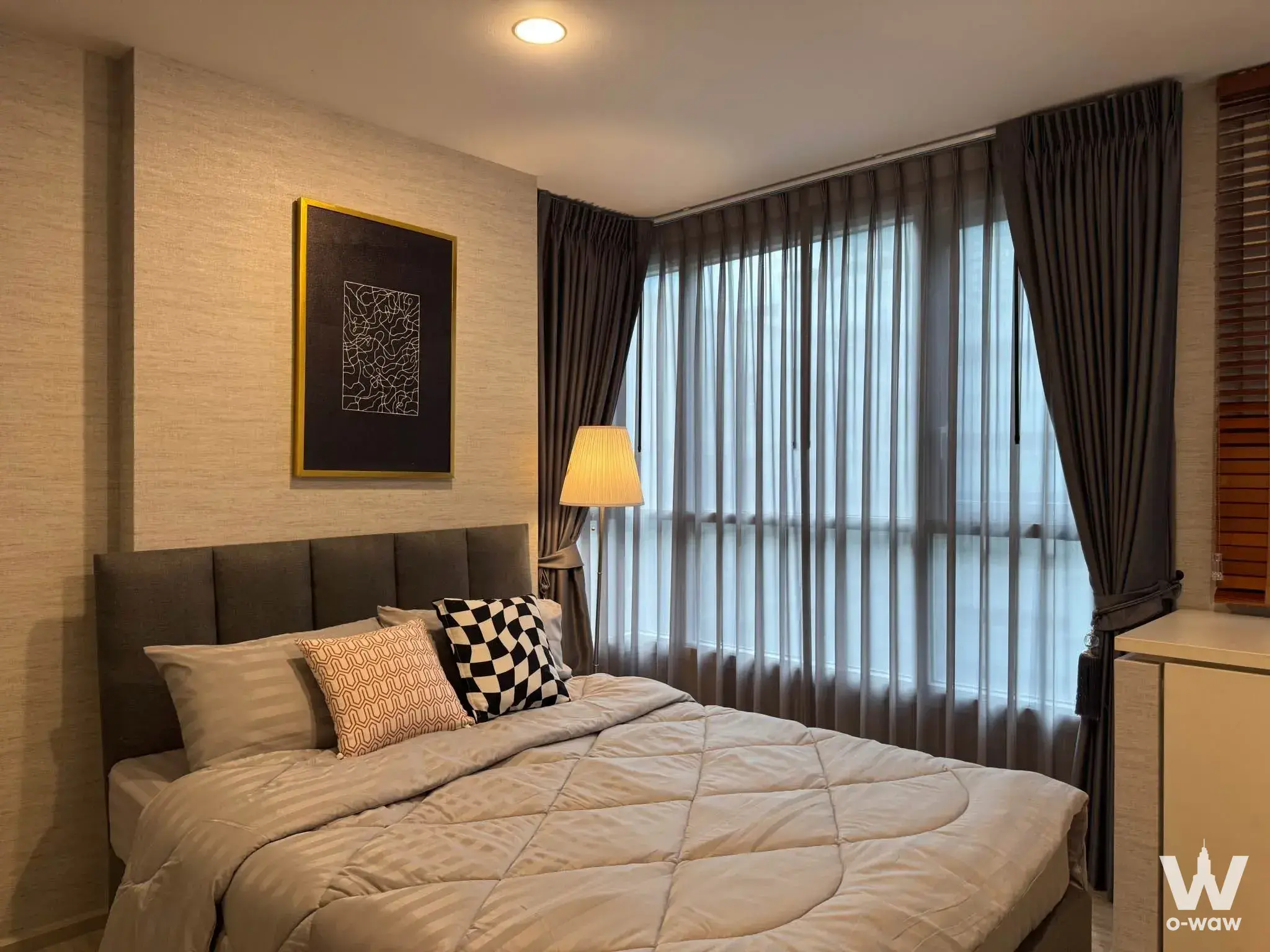 Condo with 1 bedroom for rent at XT HUAIKHWANG — photo 2 of 5