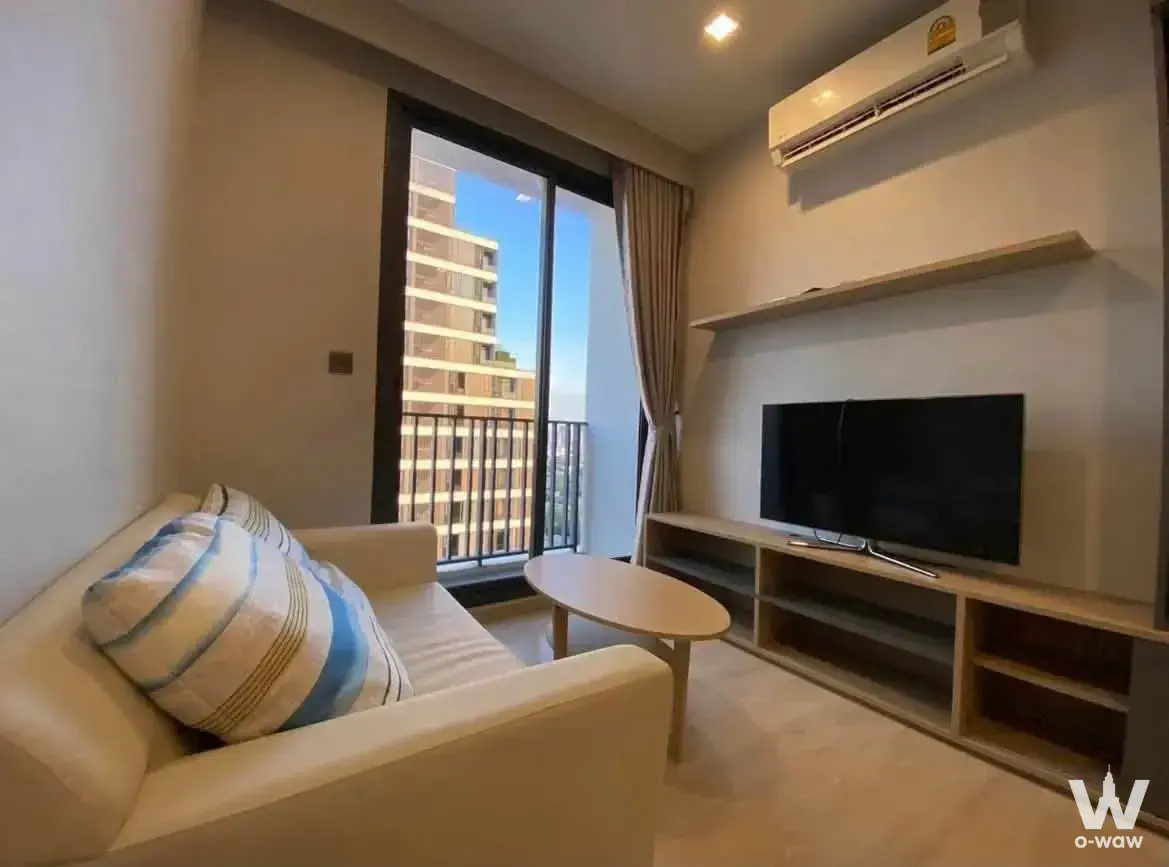 Condo with 2 bedrooms for rent at M Thonglor 10 — photo 1 of 5