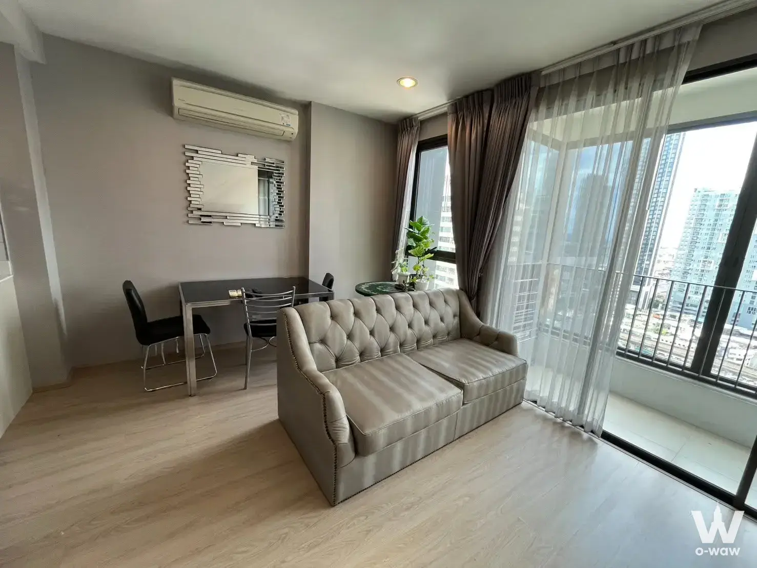 Condo with 2 bedrooms for rent at Ratchathewi, Bangkok, Thailand — photo 2 of 5