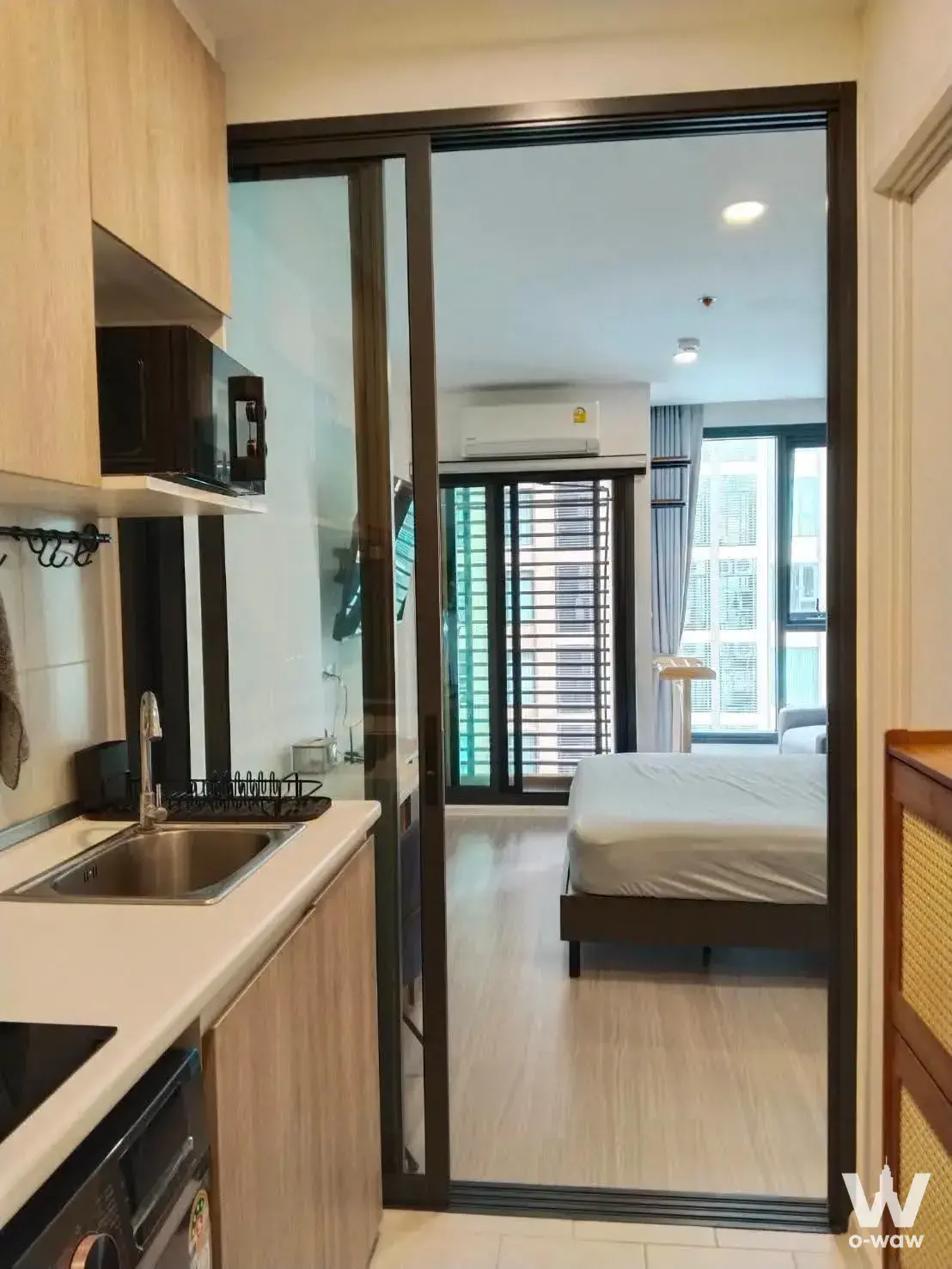 Jatujak, Bangkok (Opposite Chatuchak Park, near BTS Mo Chit and MRT Chatuchak)