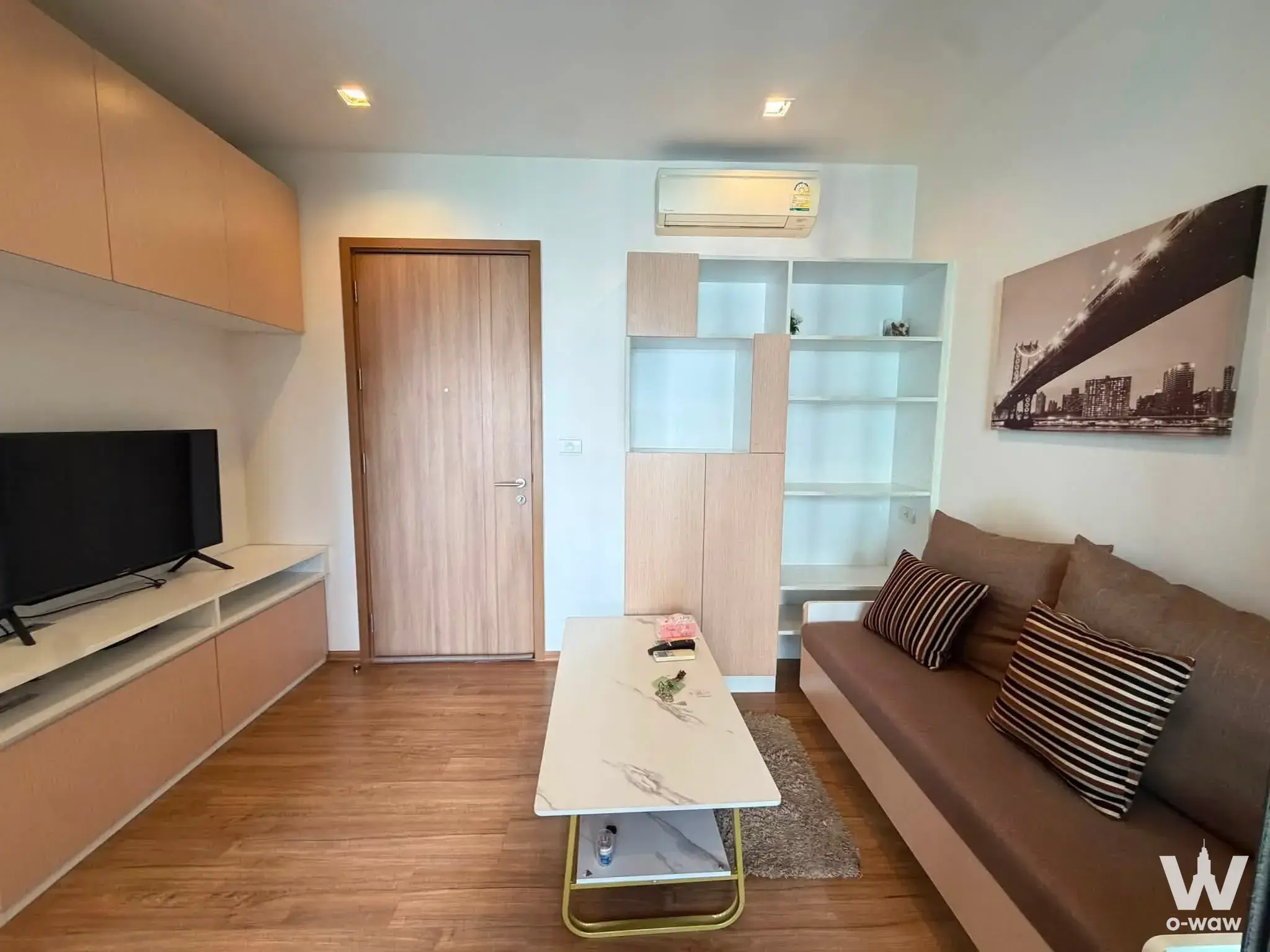 Commercial with 1 bedroom for rent at HASU HAUS — photo 2 of 5