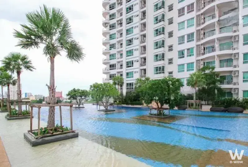 BTS Krung Thonburi (1.4 km), Bangkok