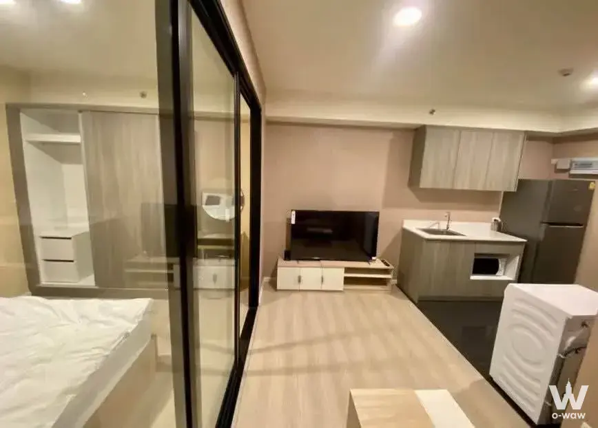 Condo with 1 bedroom for rent at A Space Condominium — photo 2 of 5
