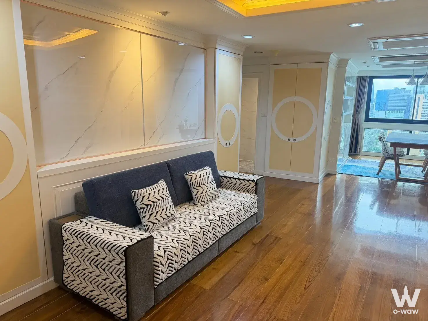 Condo with 3 bedrooms for rent at President Park — photo 2 of 5