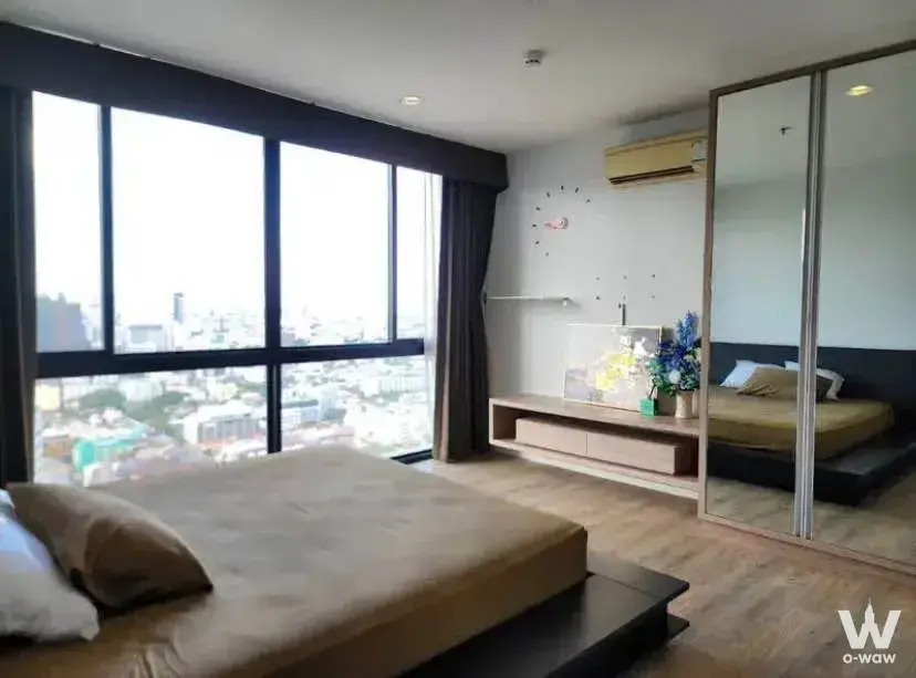 Condo with 1 bedroom for rent at The Issara Ladprao — photo 1 of 5