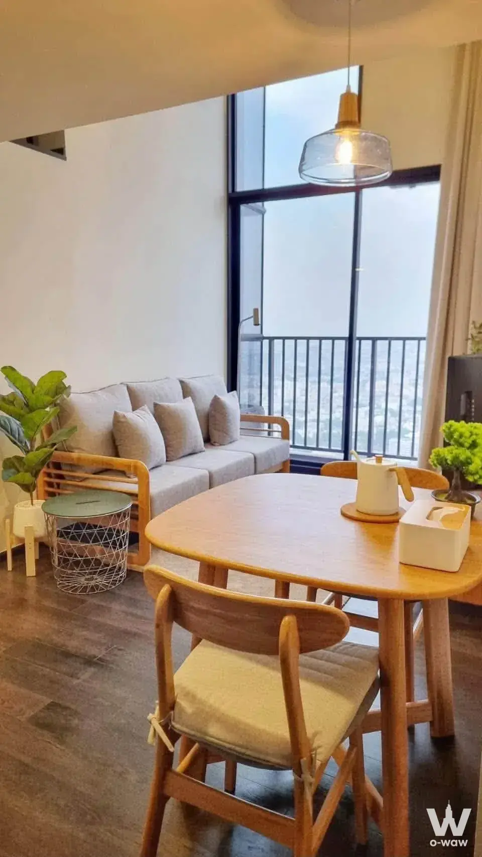 Thonglor Soi 10, Watthana, Bangkok, Thailand
