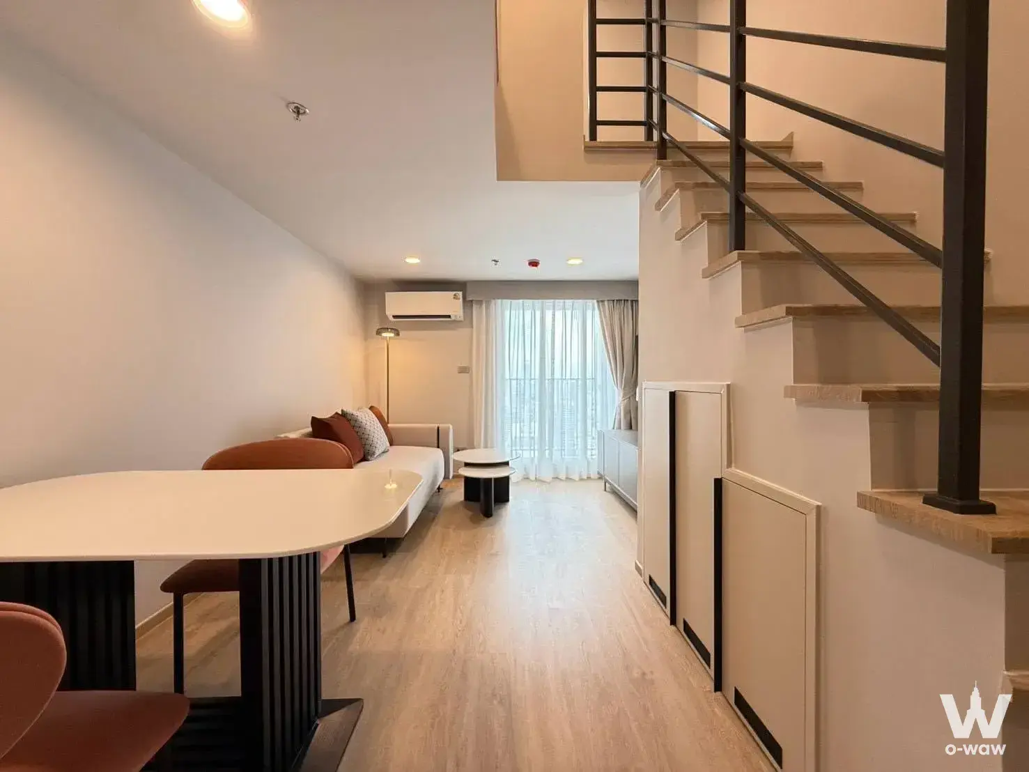 Commercial with 1 bedroom for rent at Culture Chula — photo 3 of 5