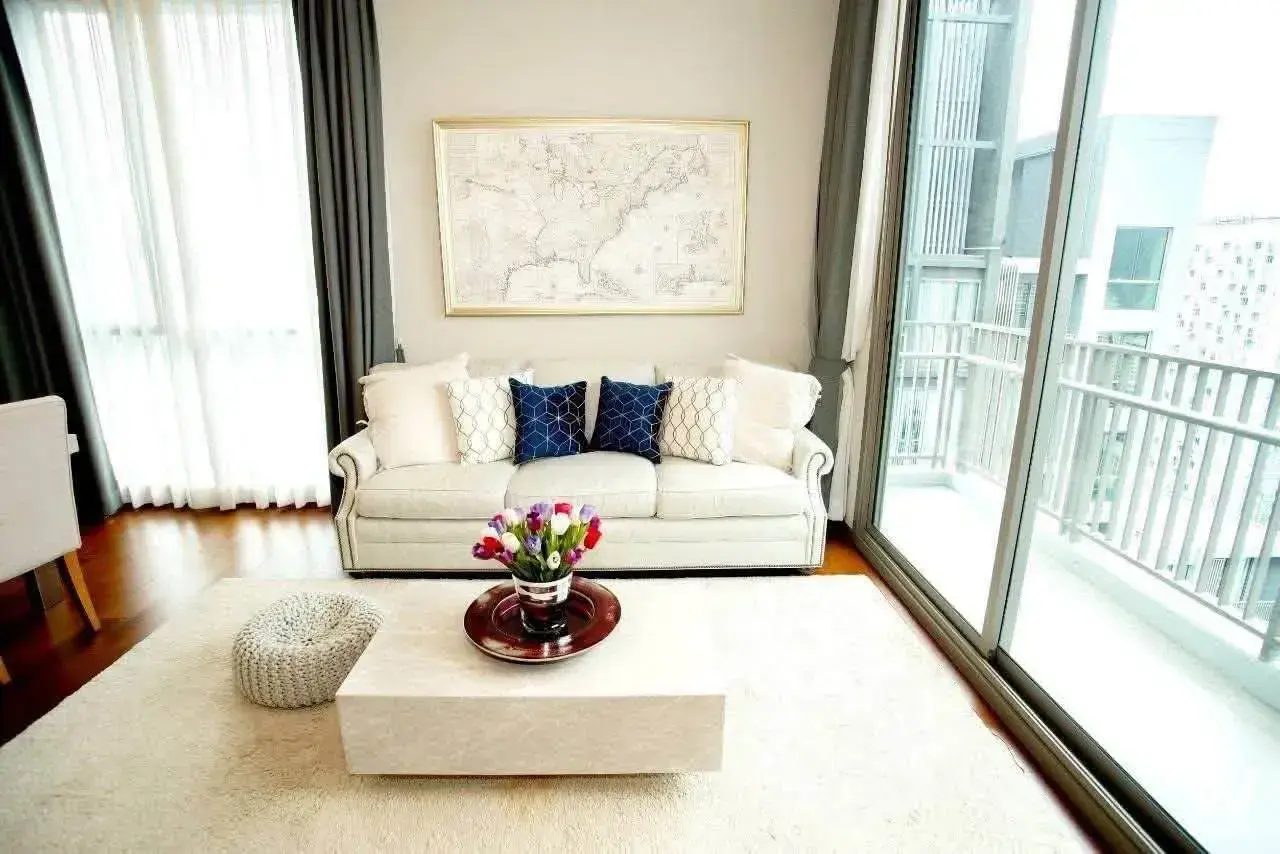 Condo with 2 bedrooms for rent at Quattro by Sansiri — photo 4 of 5