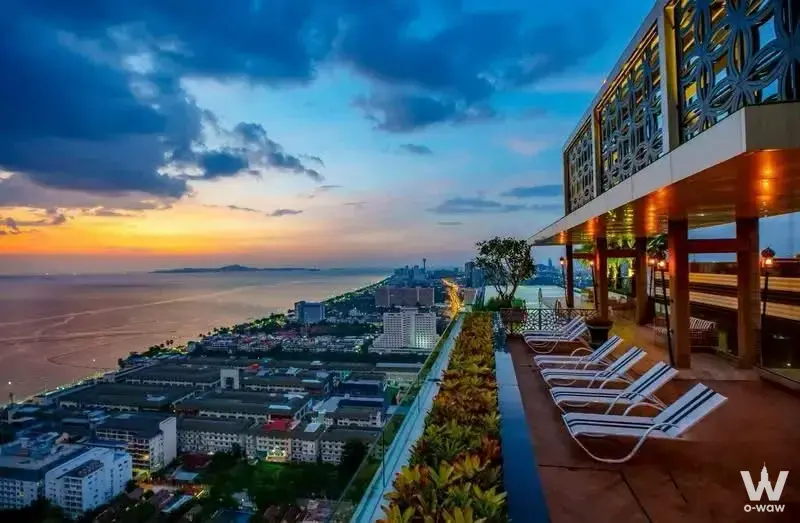 Commercial with 1 bedroom for sale at The Riviera Jomtien — photo 1 of 3