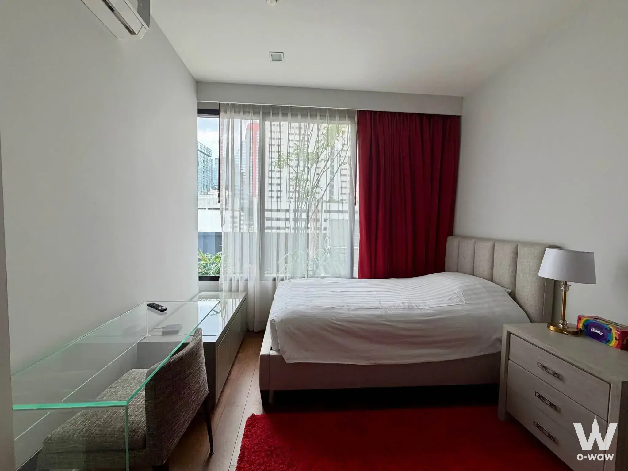 Condo with 2 bedrooms for rent at M Silom — photo 3 of 5