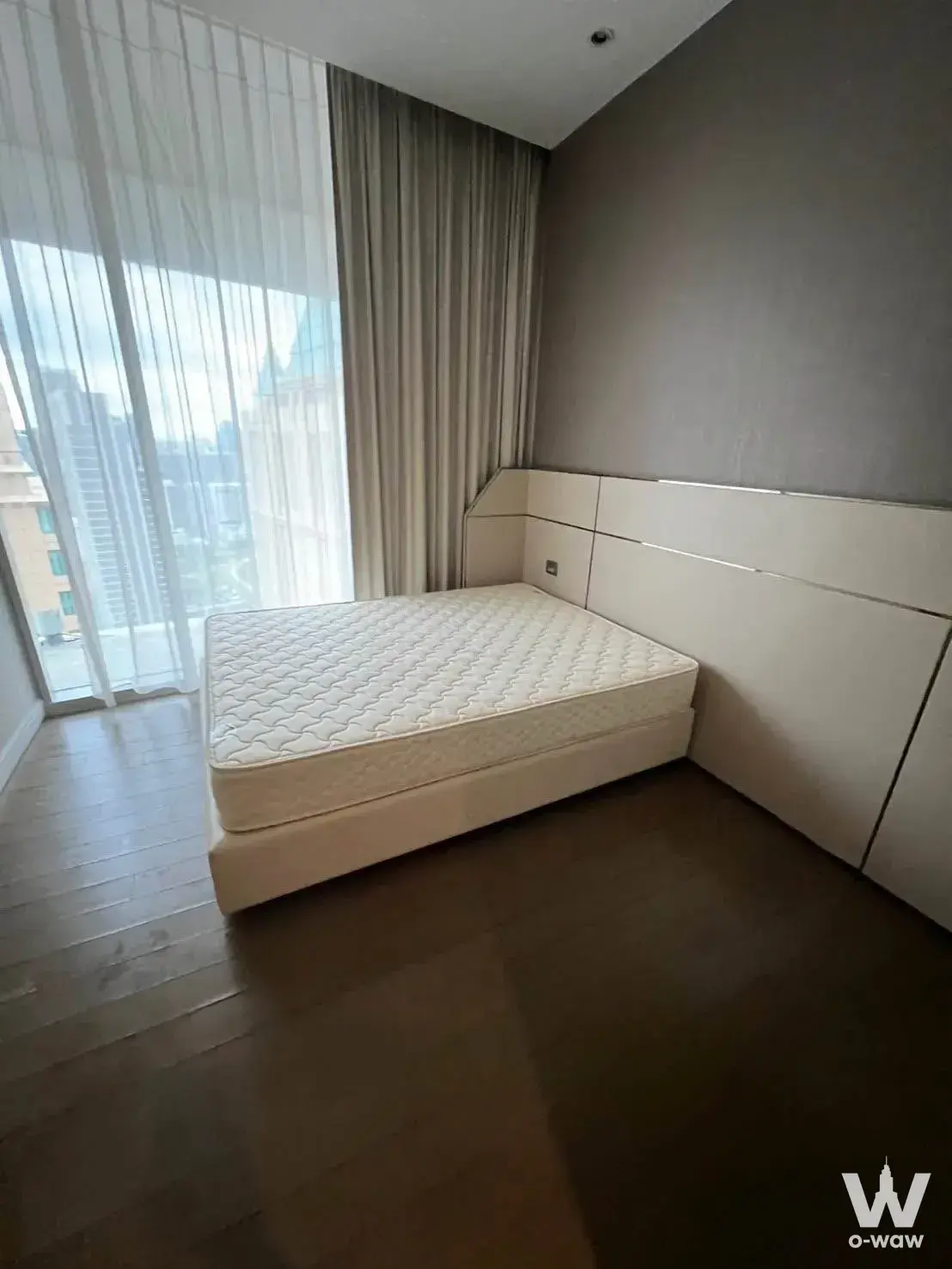 Condo with 2 bedrooms for rent at Magnolias Ratchadamri Boulevard — photo 3 of 5
