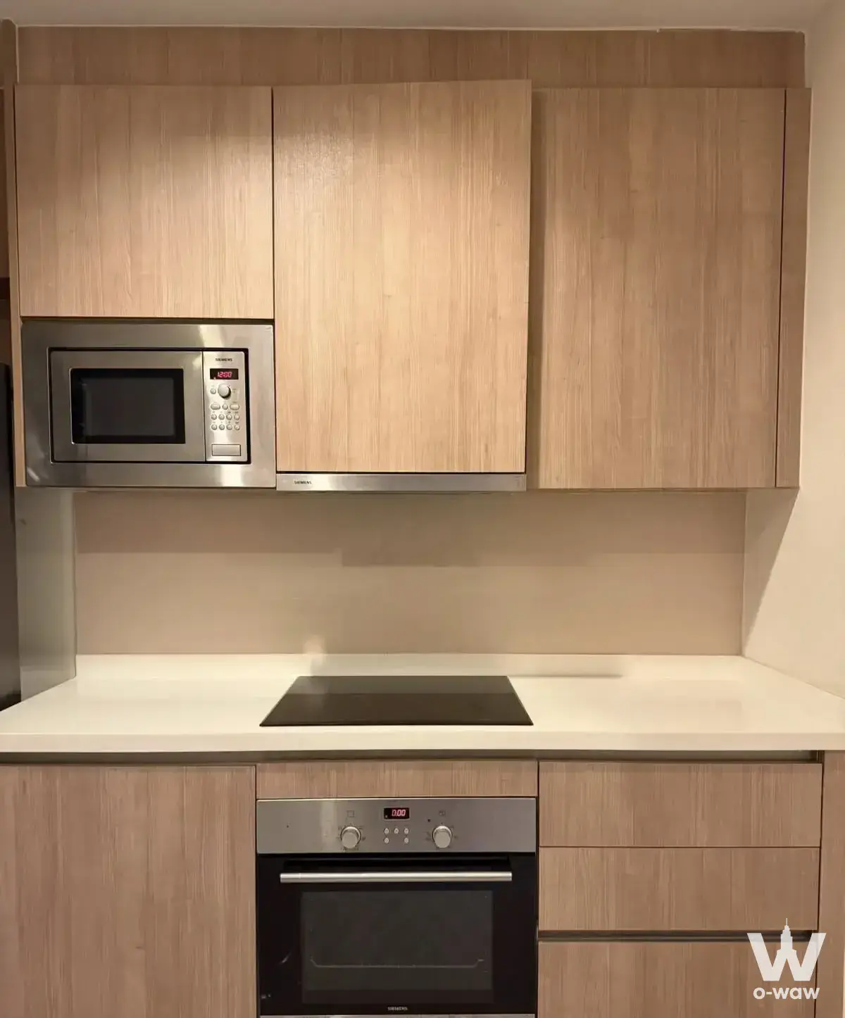 Condo with 3 bedrooms for rent at Circle Condominium — photo 3 of 5