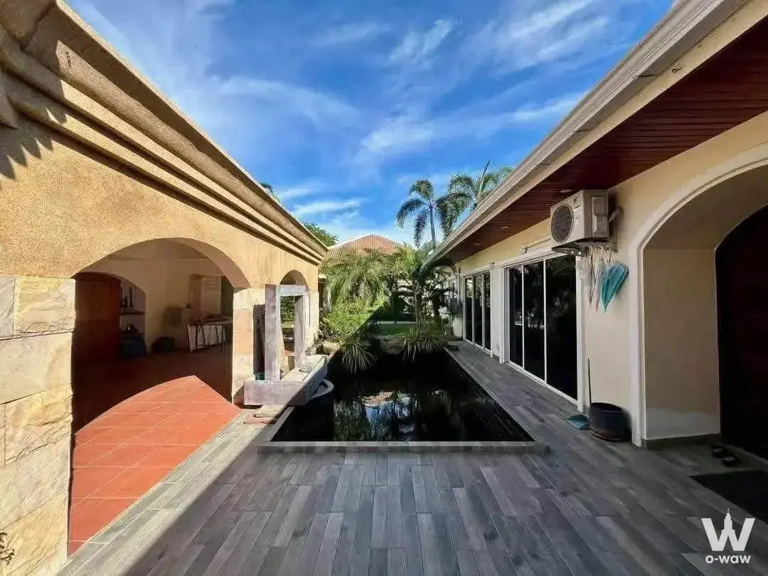 House with 6 bedrooms for rent at Jomtien Park Villas — photo 3 of 4