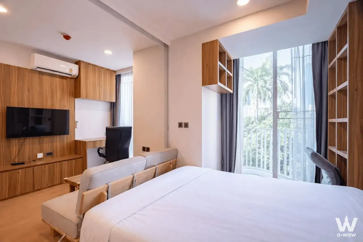 Thonglor Soi 20 (Soi Chaemchan), Bangkok, Thailand