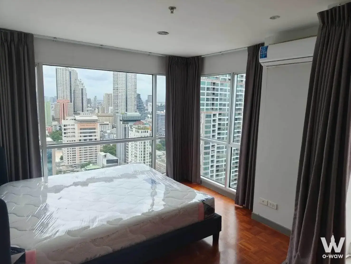 Condo with 2 bedrooms for rent at Silom Condominium — photo 4 of 5