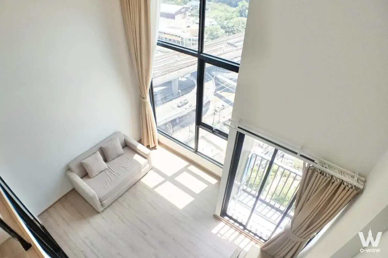 Nonthaburi, Thailand (near MRT Yaek Nonthaburi)