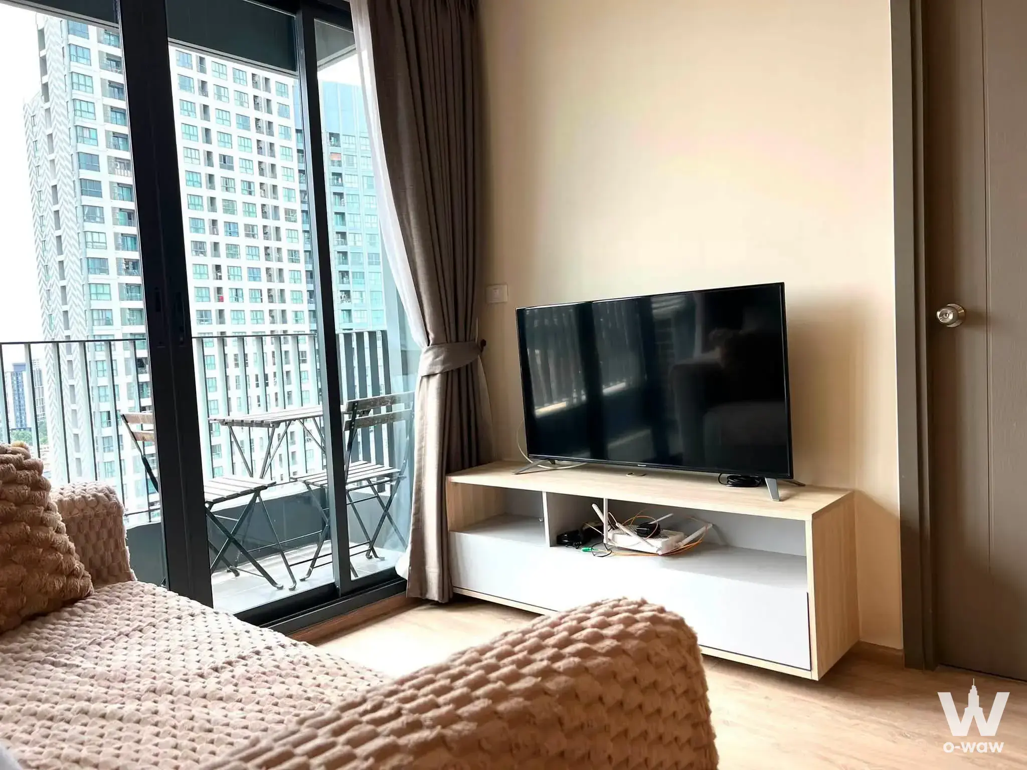 Condo with 2 bedrooms for rent at Ideo O2 — photo 4 of 5