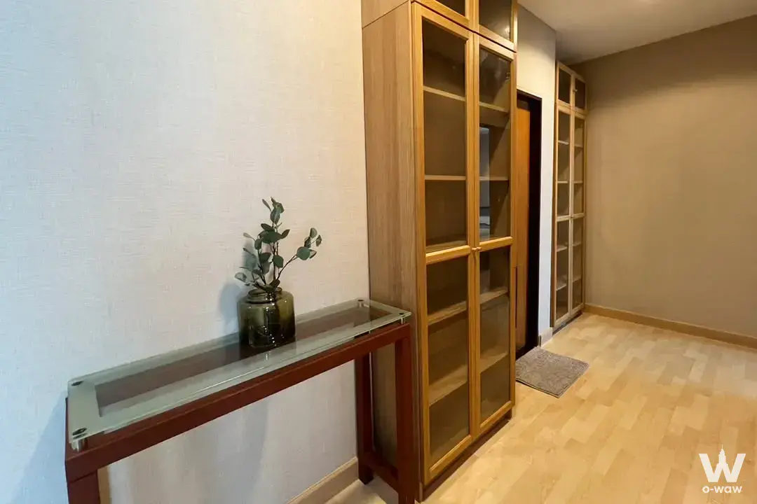 Townhouse with 2 bedrooms for rent at 59 Heritage — photo 4 of 5
