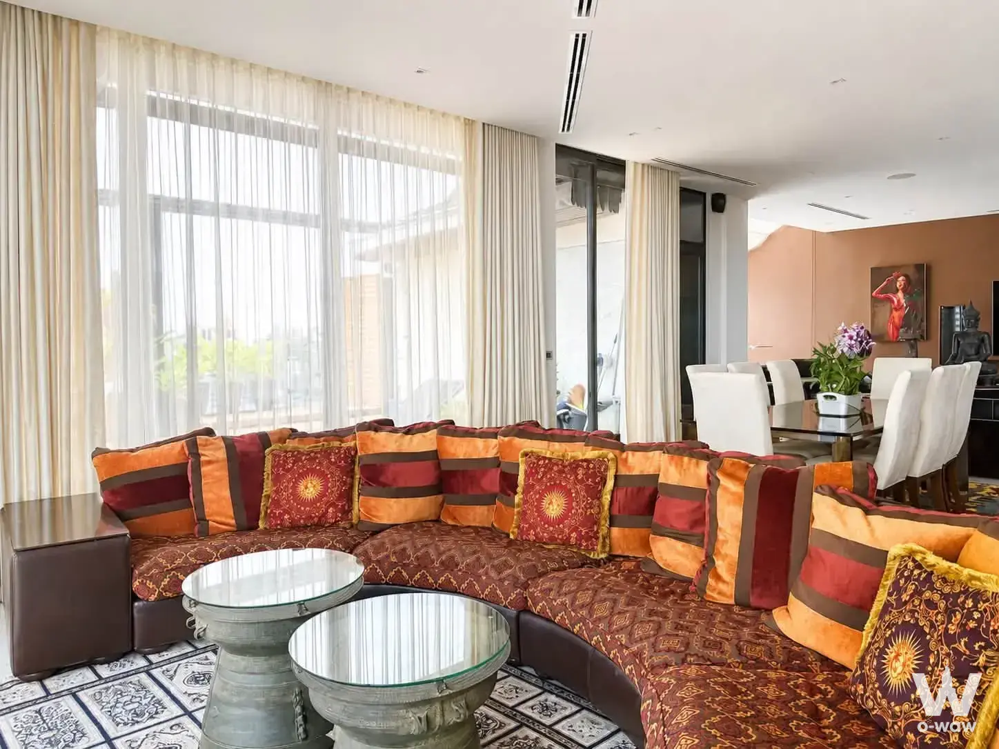 Condo with 3 bedrooms for sale at Sathorn Gardens — photo 4 of 5
