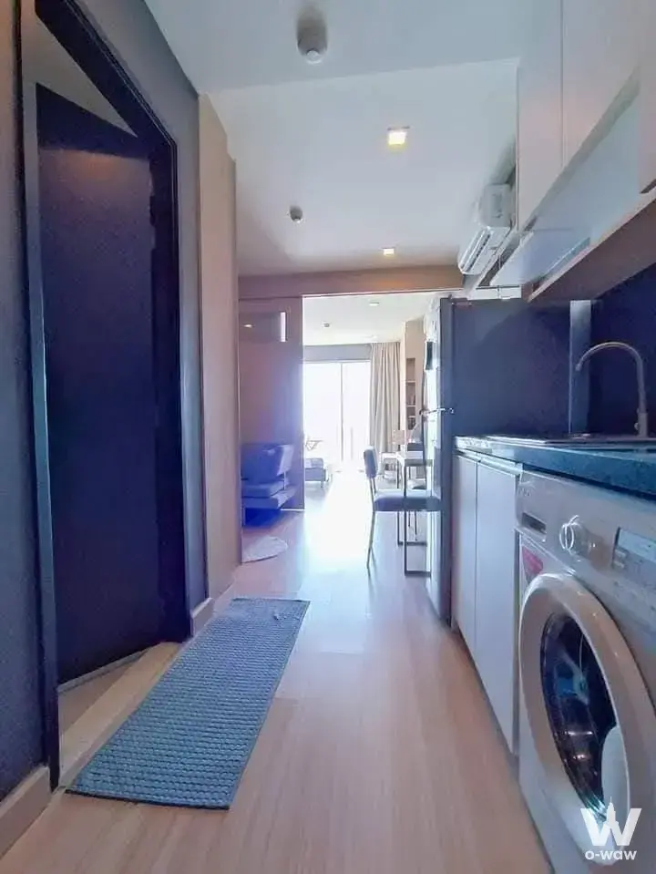 Condo with 1 bedroom for rent at Sky Walk Residences — photo 3 of 5