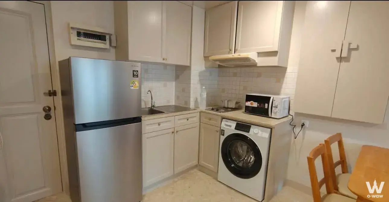 Condo with 2 bedrooms for rent at Green Point Silom Condominium — photo 4 of 5