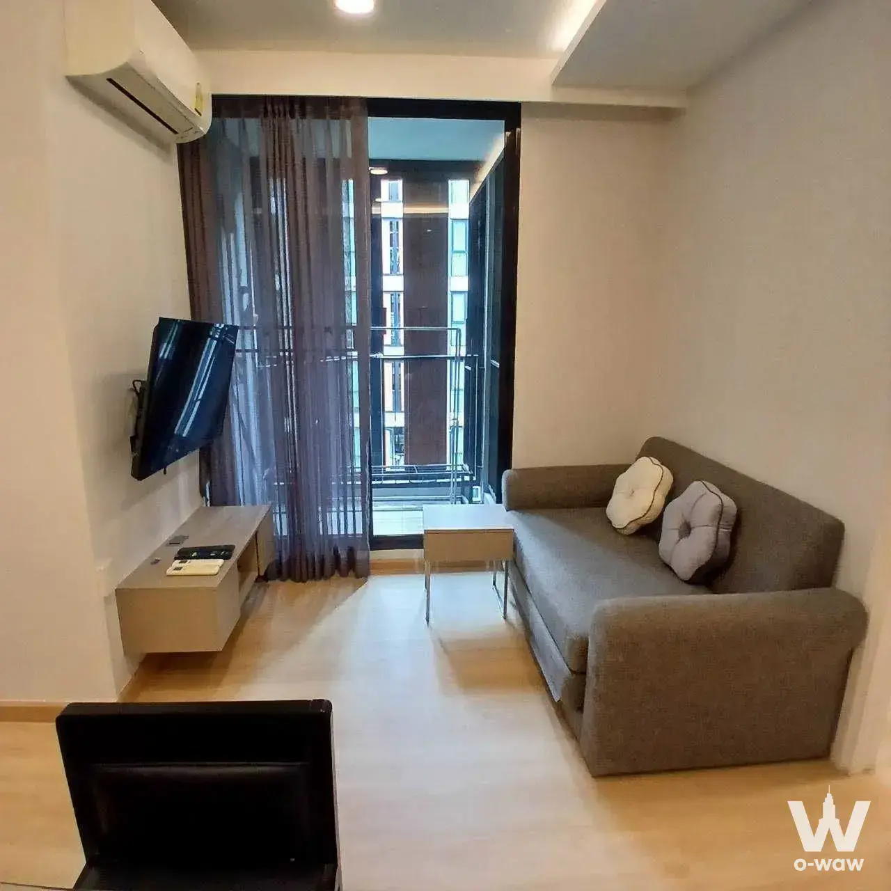 Condo with 2 bedrooms for rent at VTARA SUKHUMVIT 36 CONDOMINIUM — photo 1 of 5