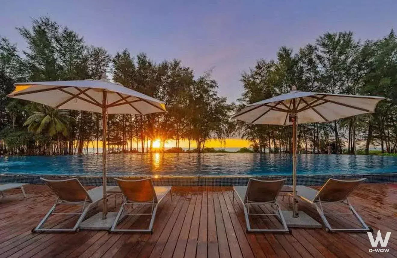 Commercial with 4 bedrooms for sale at Mai Khao, Phuket — photo 1 of 5