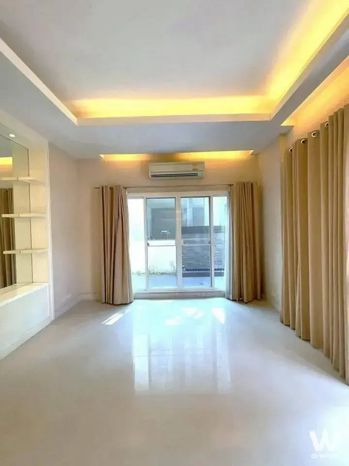House with 3 bedrooms for sale at Grand Bangkok Boulevard Suksawat-Rama3 (แกรนด์ บางกอก บูเลอวาร์ด สุขสวัสดิ์-พระราม3) — photo 4 of 5