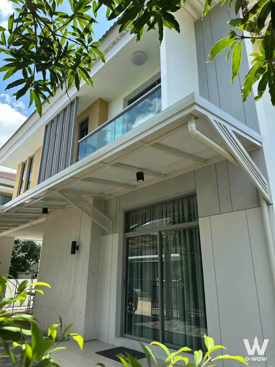 House with 3 bedrooms for rent at Perfect Place Sukhumvit 77-Suvarnabhumi — photo 2 of 5