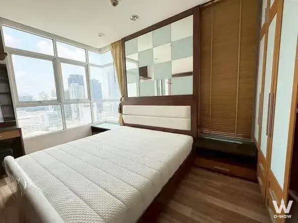 Condo with 3 bedrooms for rent at Ideo Verve Ratchaprarop — photo 5 of 5