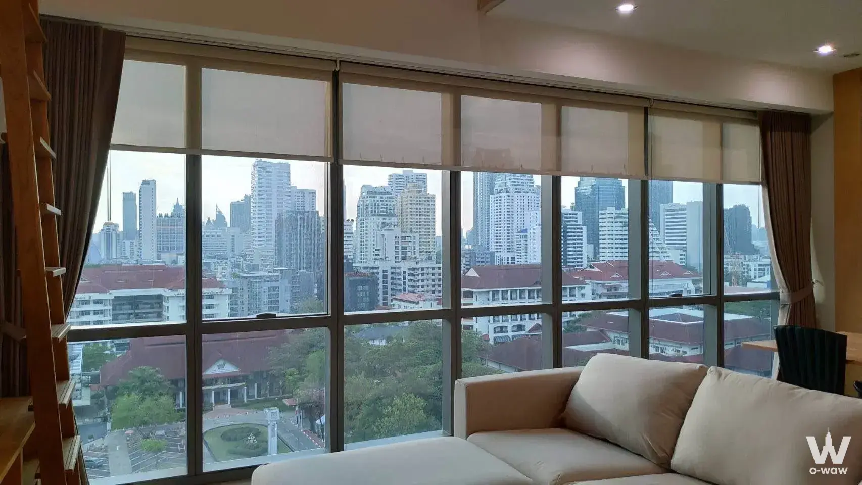 Condo with 2 bedrooms for rent at The Room Sukhumvit 21 — photo 1 of 5