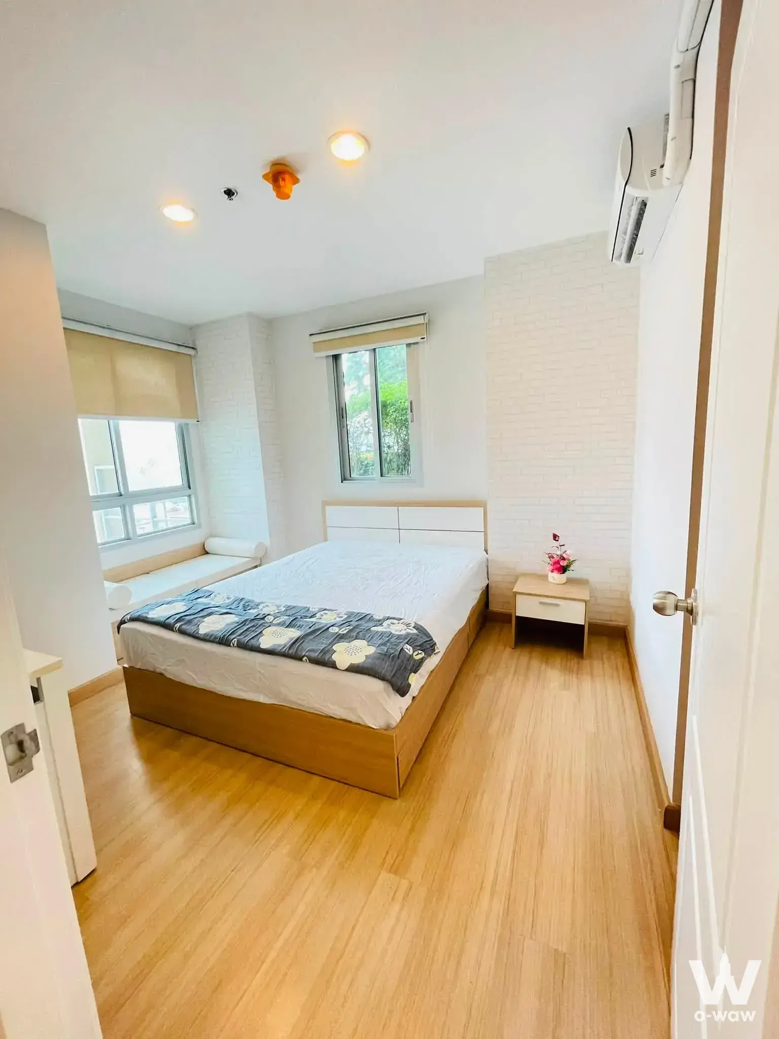 Condo with 1 bedroom for sale at Centric Scene Ratchavipha — photo 1 of 4