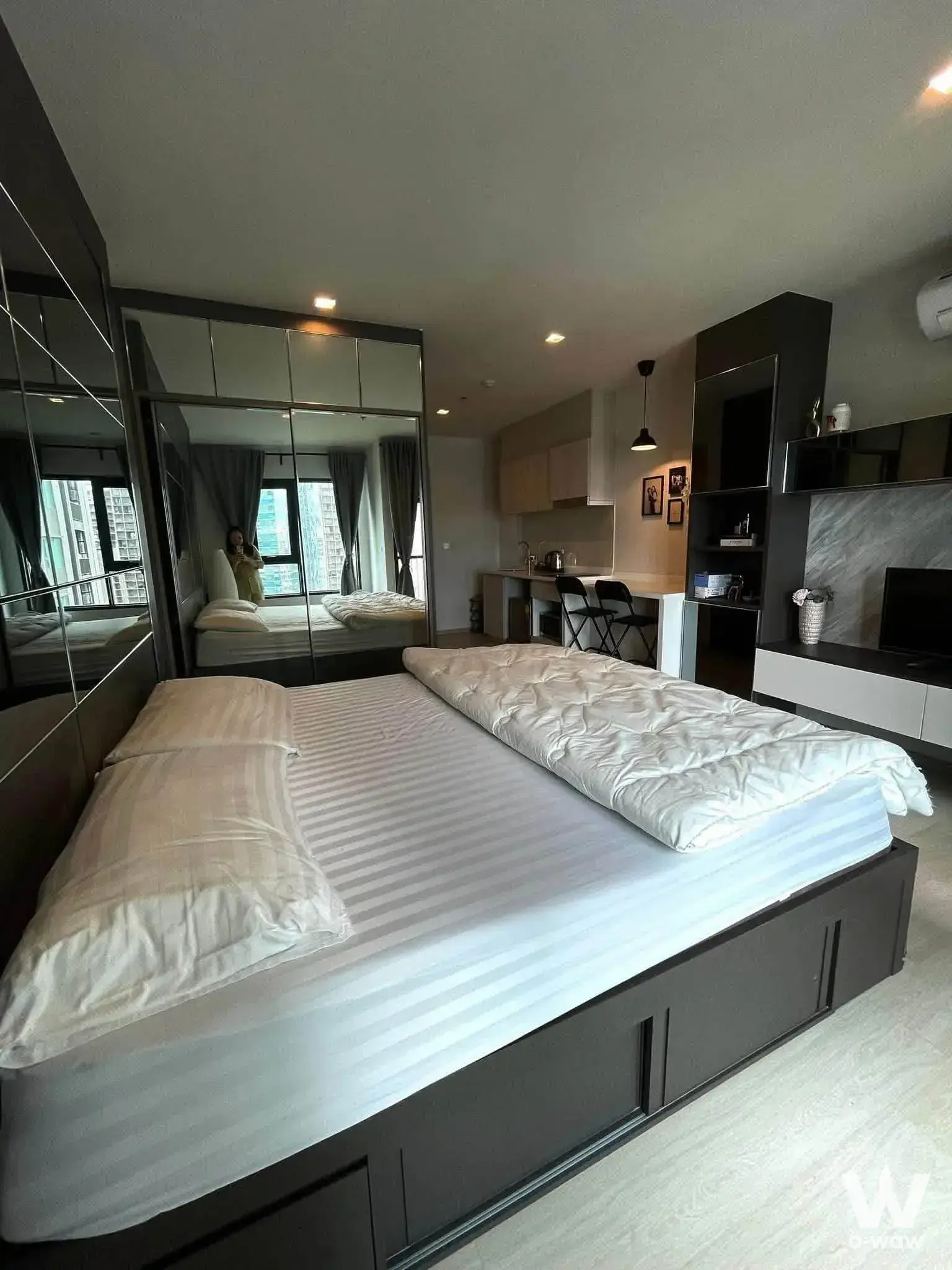 Wireless Road, Bangkok (Near BTS Ploenchit, Central Embassy, Central Chidlom & Lumphini Park)