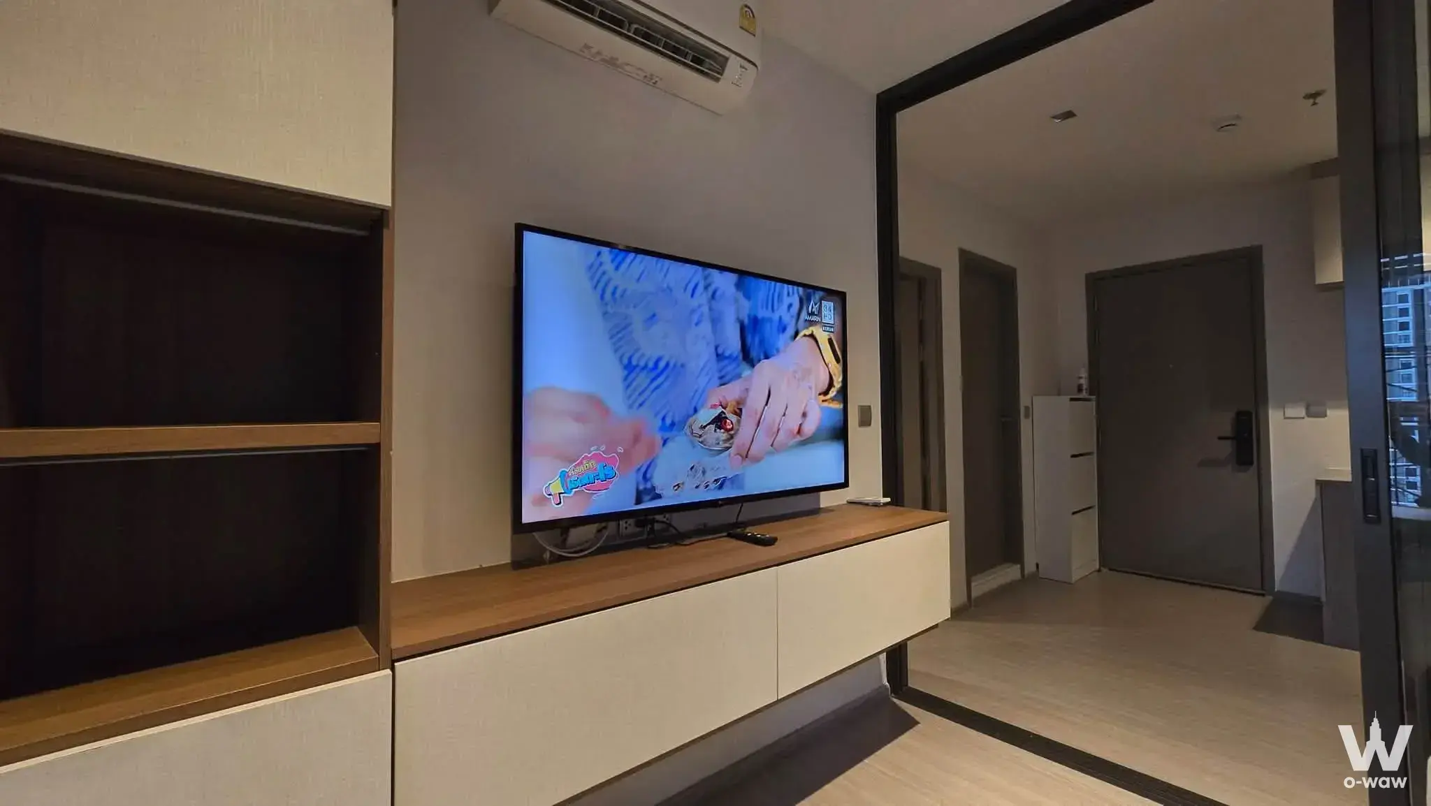 Condo with 1 bedroom for rent at Life Asoke Hype — photo 1 of 4