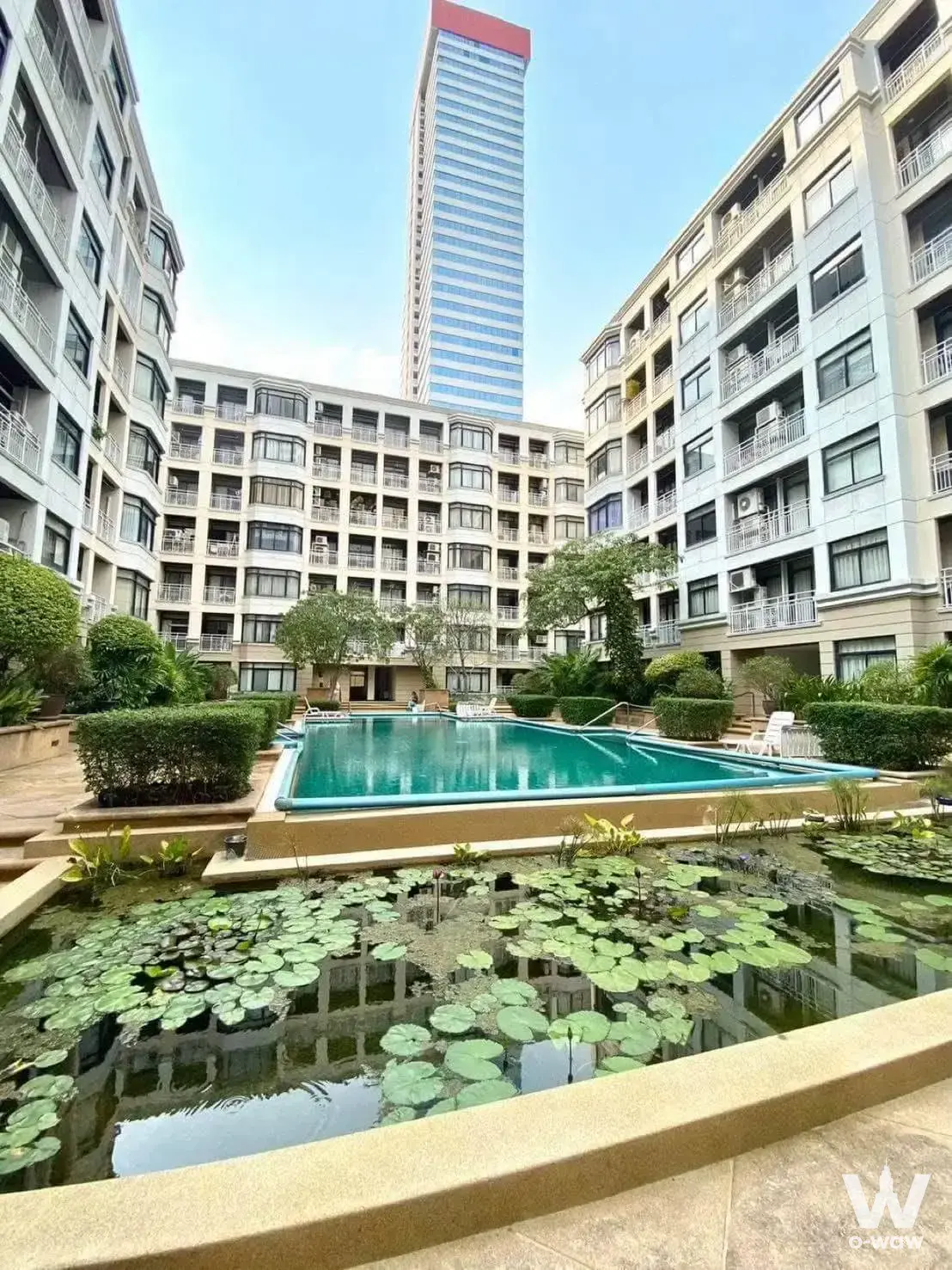 Condo with 2 bedrooms for sale at Green Point Silom Condominium — photo 1 of 5