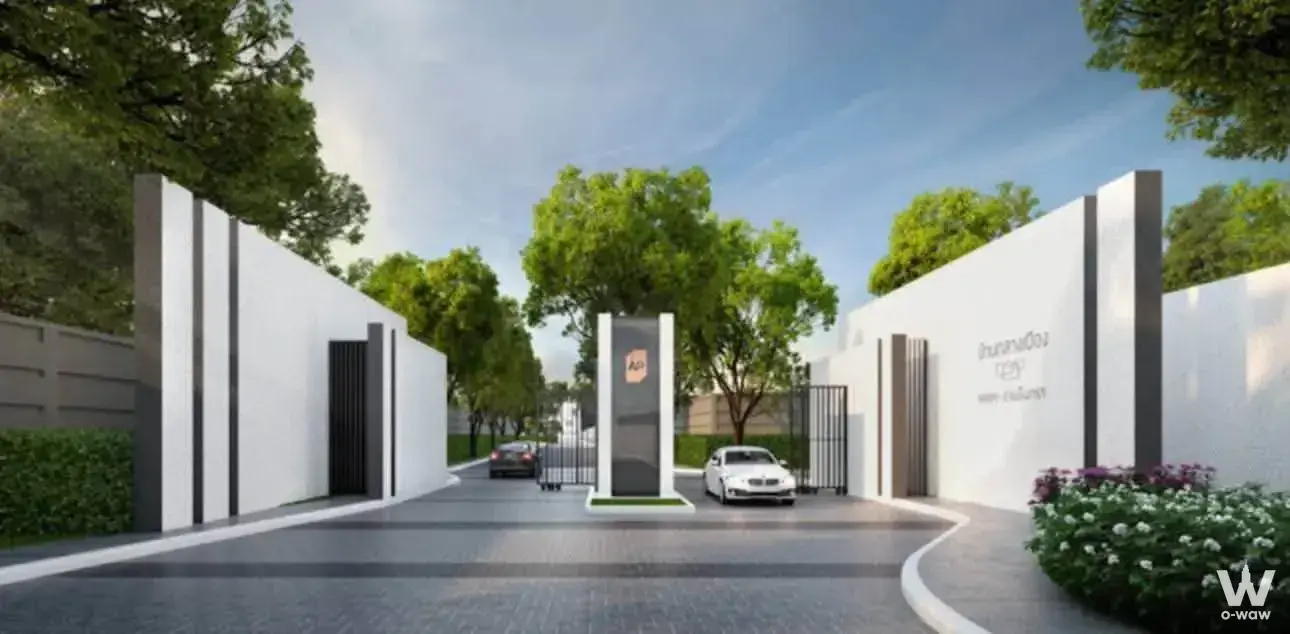 Phahon Yothin - Thep Rak - Ram Inthra area, near Don Mueang Airport, Kasetsart University, Kriengkrai University, Sripatum University, Phranakhon University, Harrow International School, ISB, Korean International School, and Sarasarn Sai Mai School. Close to BTS Green Line (1 km).