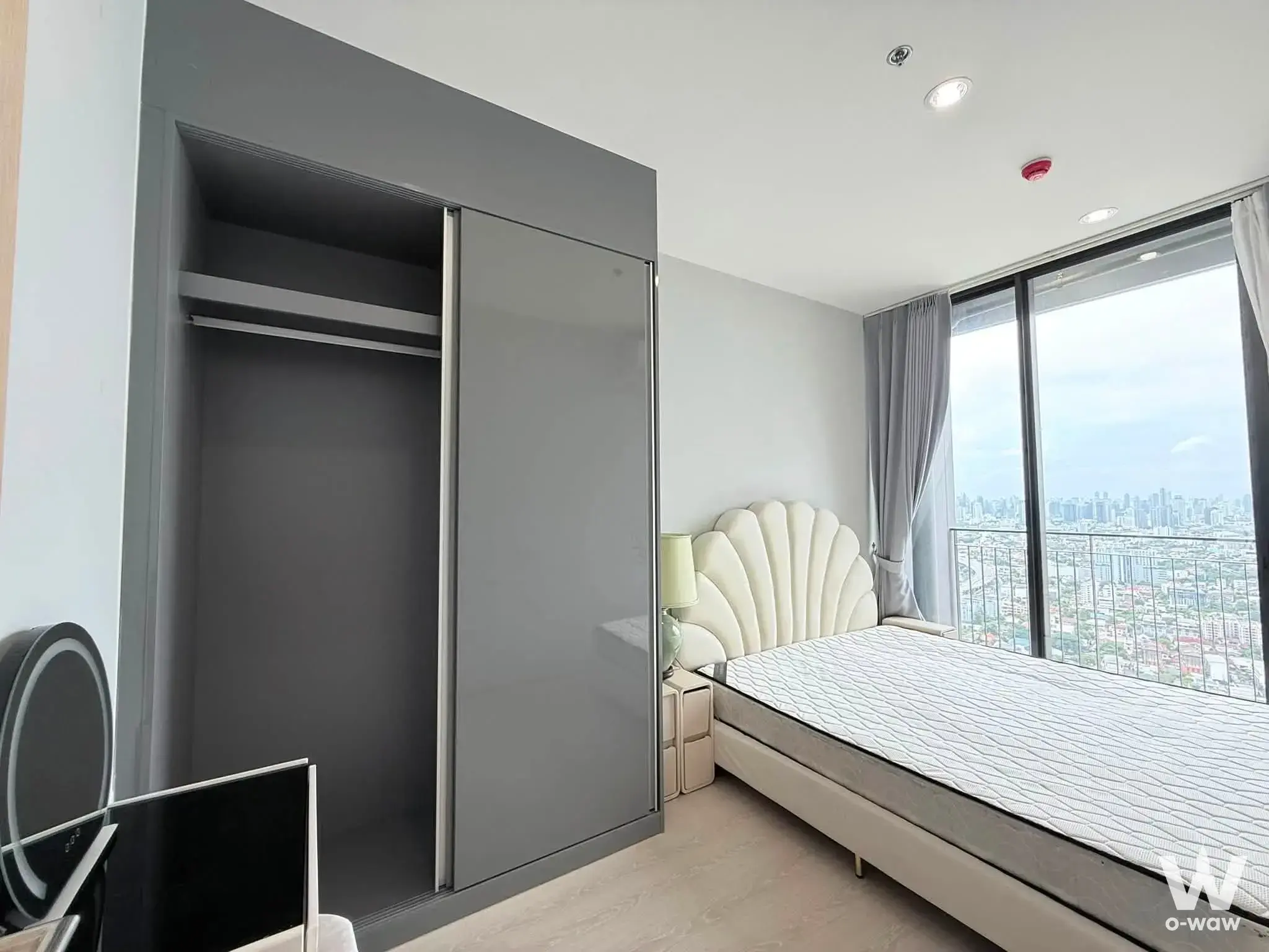Condo with 3 bedrooms for rent at Skyrise Avenue Sukhumvit 64 — photo 1 of 5