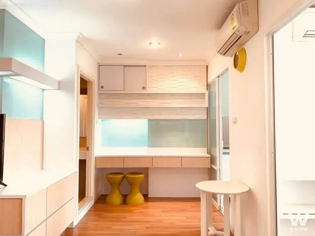 Condo with 1 bedroom for rent at Lumpini Place Rama 9 - Ratchada — photo 4 of 5