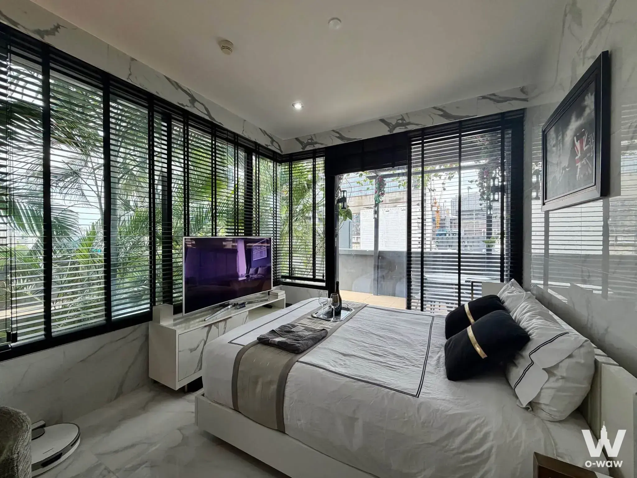 Condo with 2 bedrooms for rent at M Silom — photo 1 of 5