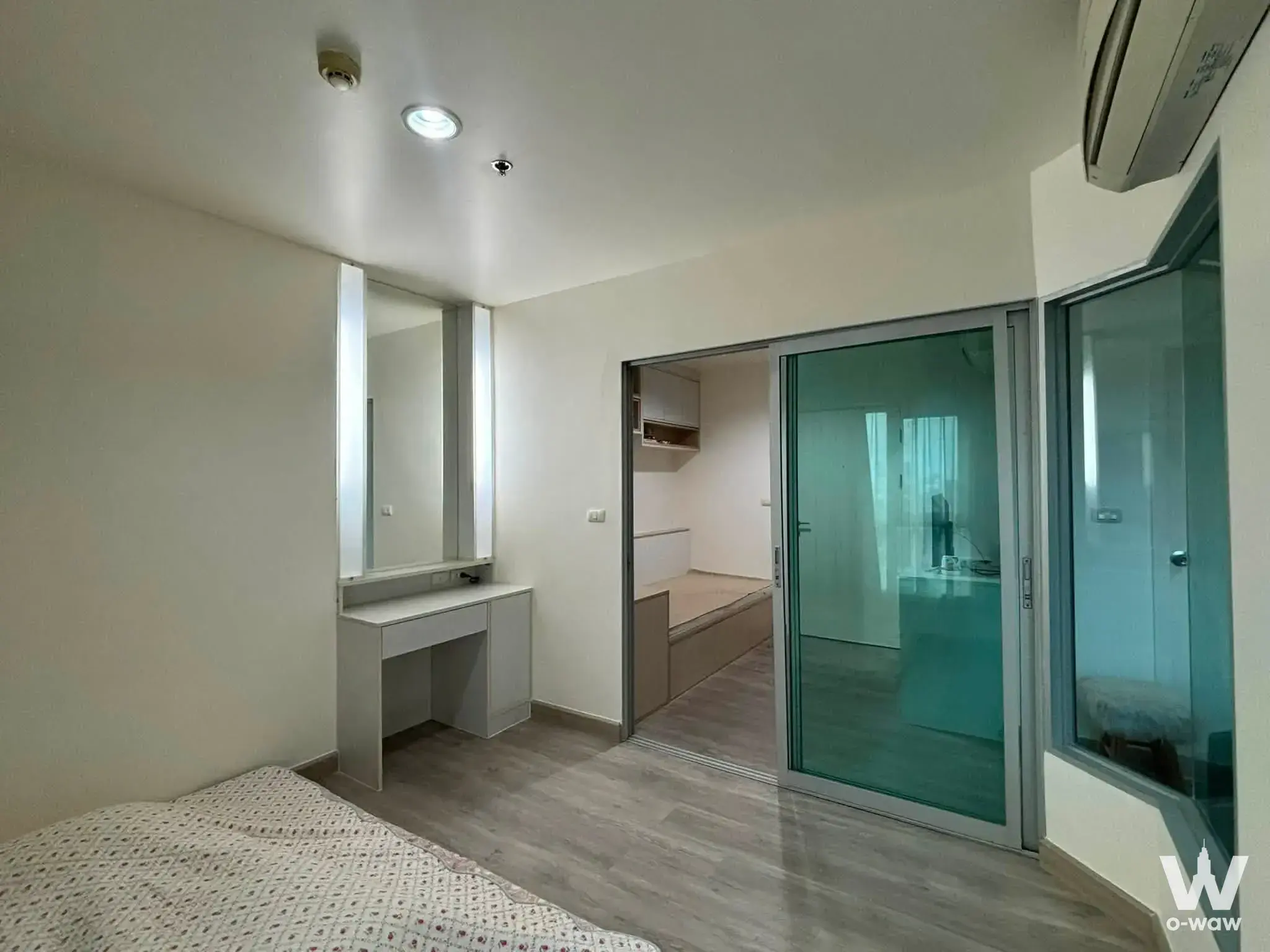 Condo with 1 bedroom for sale at Aspire Ngamwongwan — photo 2 of 5