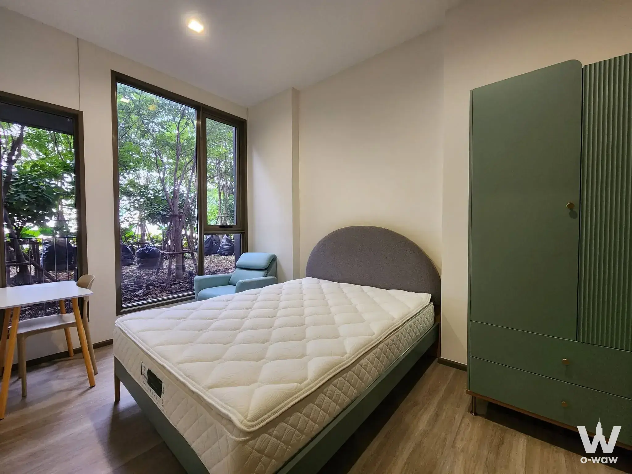 Condo with 1 bedroom for rent at Rhythm Charoenkrung Pavillion — photo 1 of 3