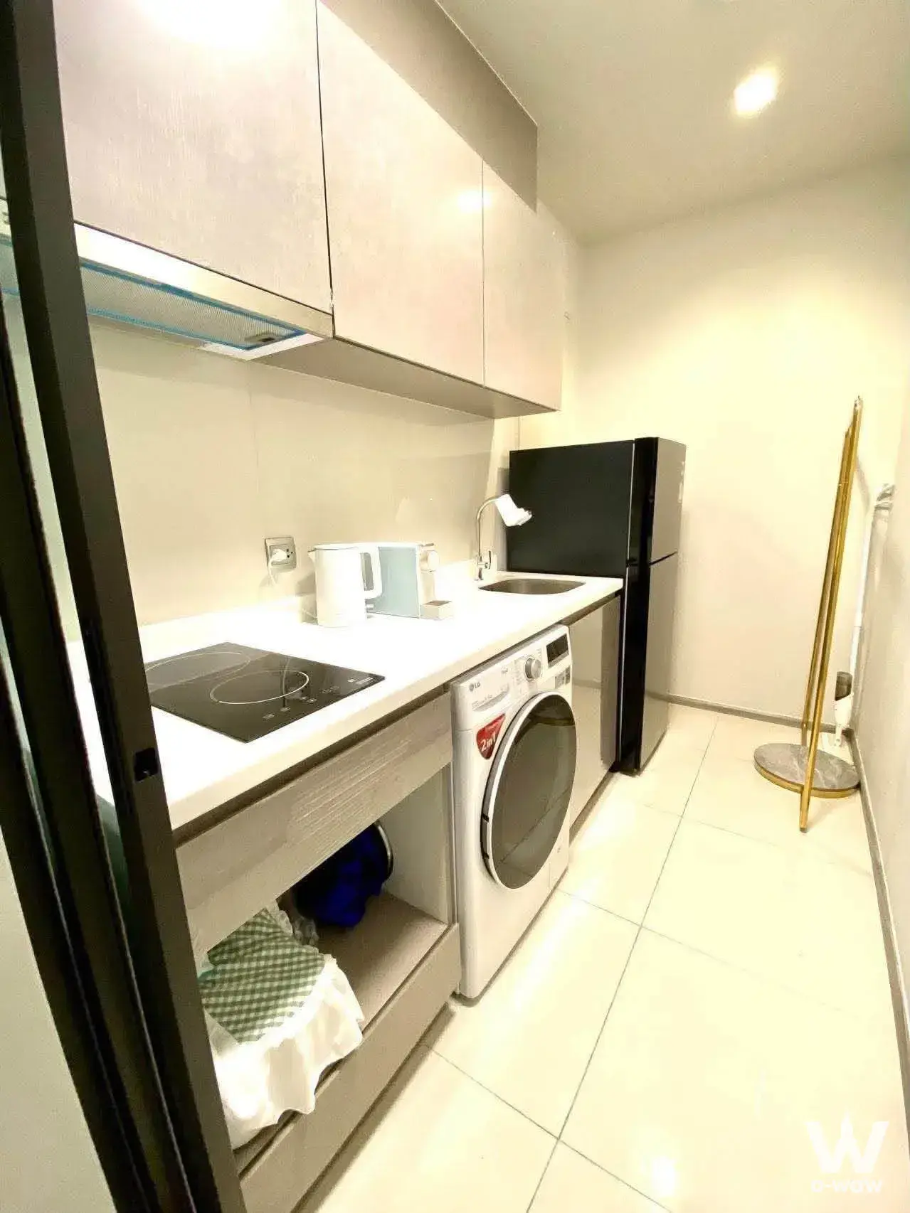 Condo with 2 bedrooms for rent at Life Asoke - Rama 9 — photo 3 of 4