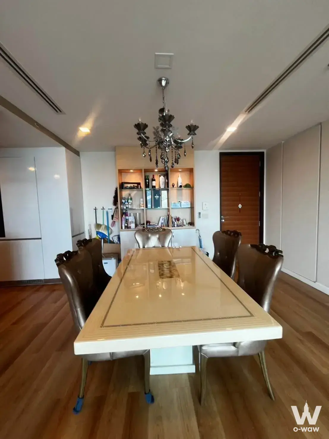 Condo with 3 bedrooms for sale at The River Condominium — photo 4 of 5