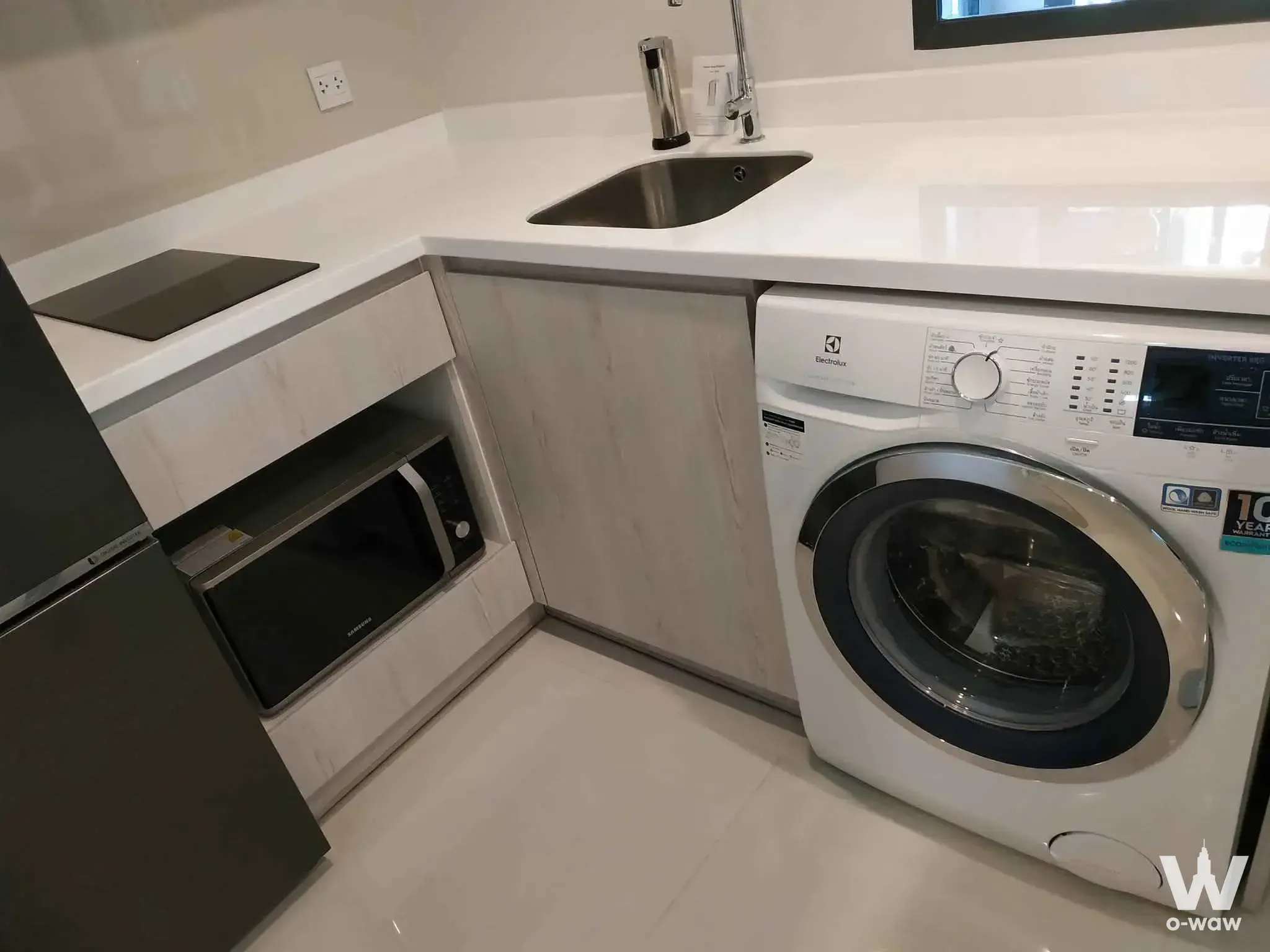 Condo with 1 bedroom for rent at Life One Wireless — photo 2 of 4